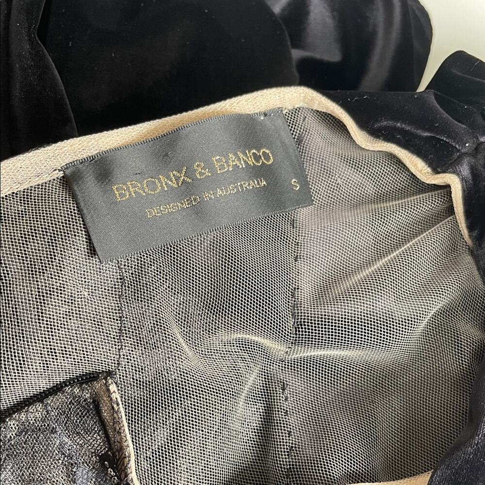 BRONX AND BANCO Cobra One Shoulder Long Sleeve Lace Asymmetric Maxi Gown Sz S - Picture 9 of 10